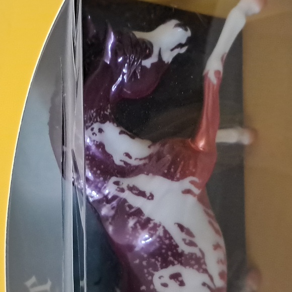 Breyer Spectre Halloween Traditional Model #1876 Glows In The Dark - Picture 6 of 13